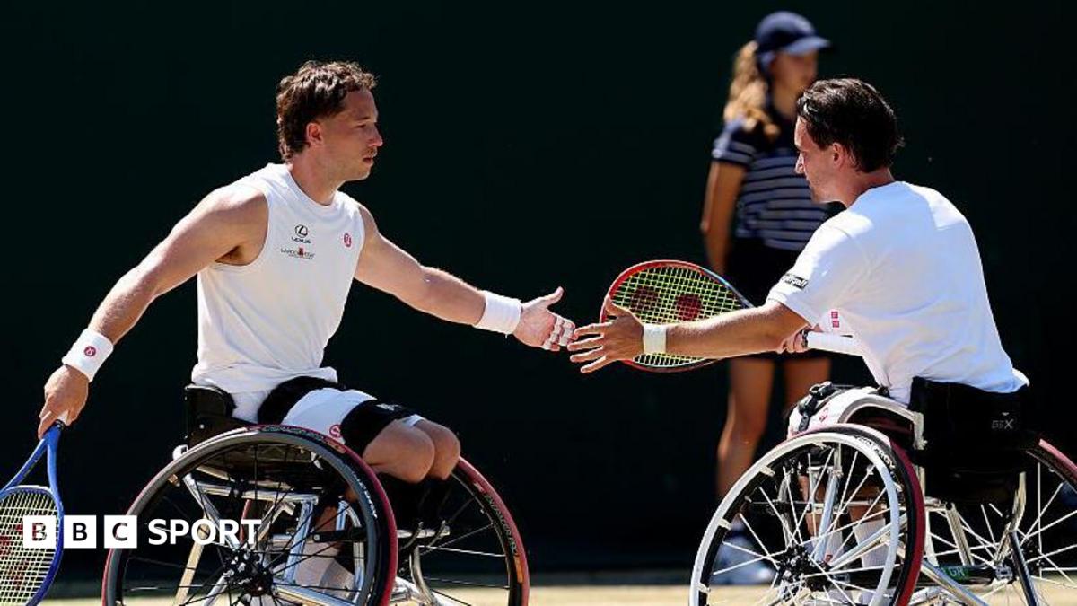Wimbledon 2026: Alfie Hewett da Grã-Bretanha mantém vivas as esperanças de dois títulos