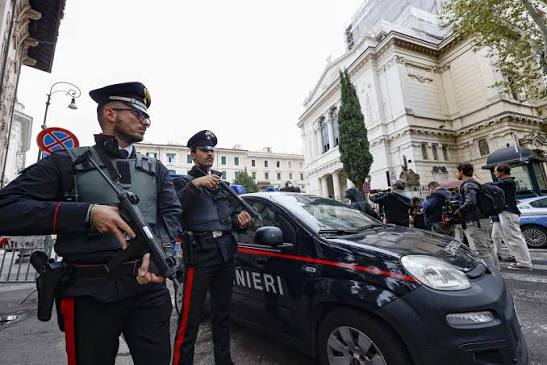 Jornalista italiano sofre atentado bombista de amigo – Correio da Kianda